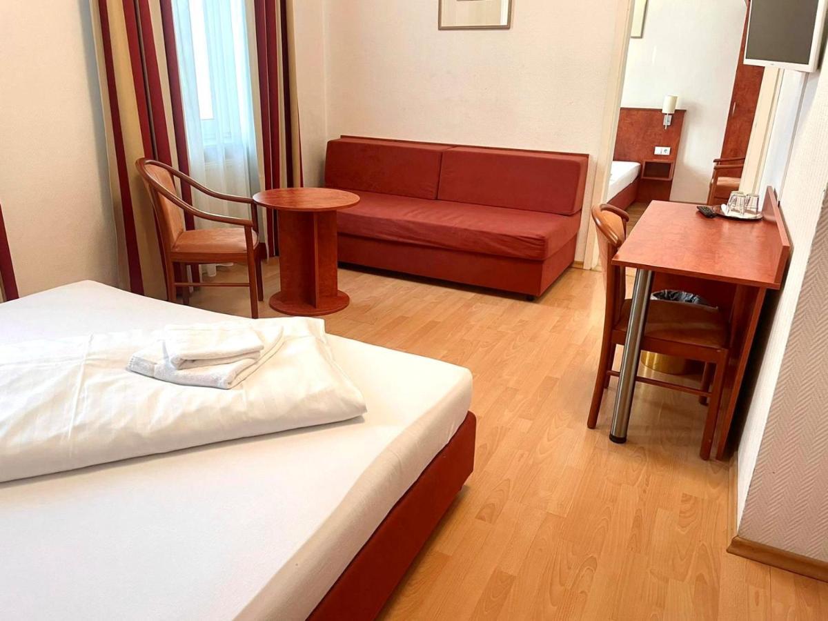 Hotel Am Ledermuseum Жак Офенбах Екстериор снимка
