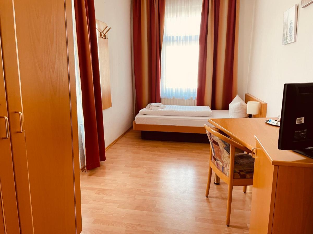 Hotel Am Ledermuseum Жак Офенбах Екстериор снимка